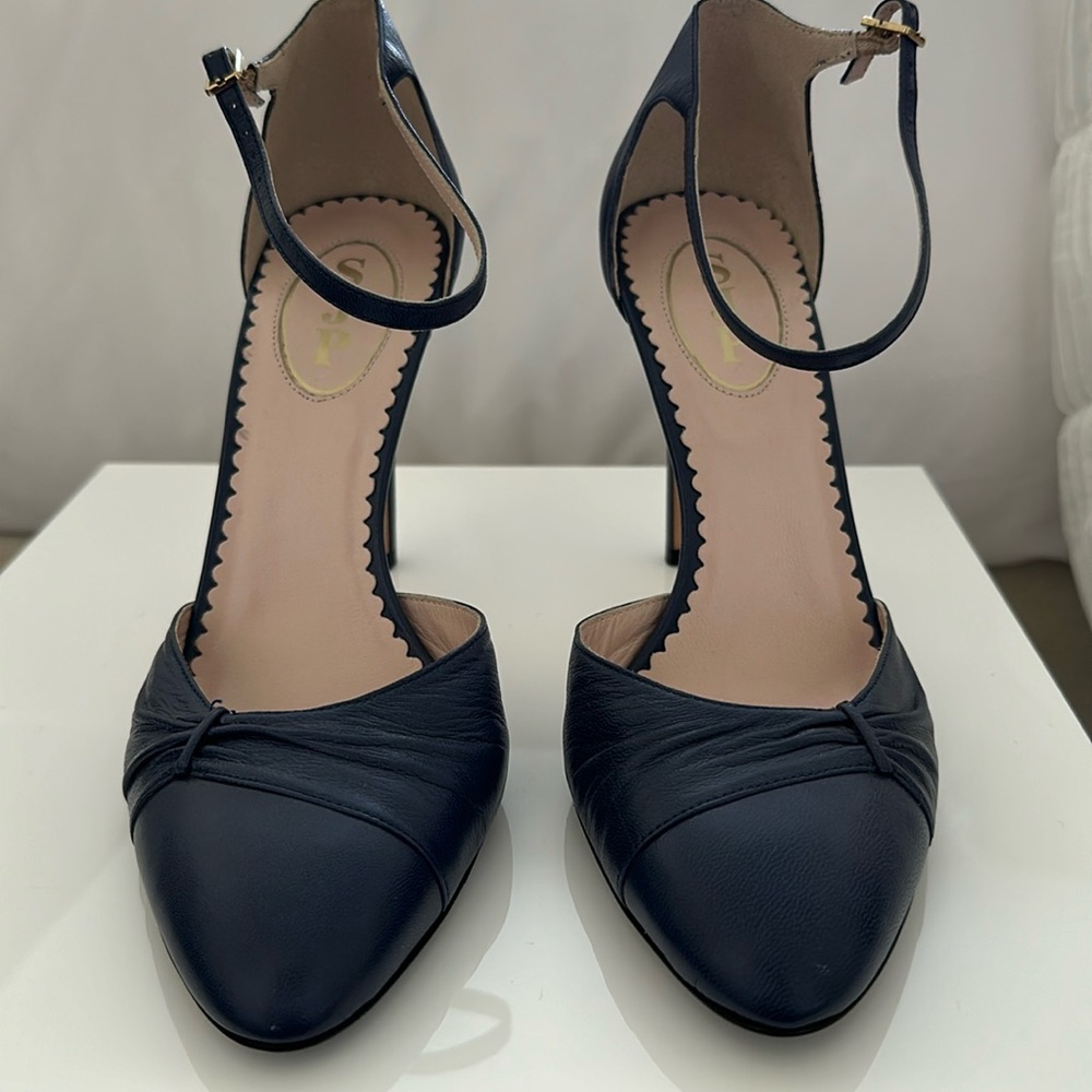 Gorgeous SJP Heels